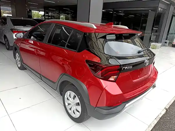 Toyota Yaris L 2022