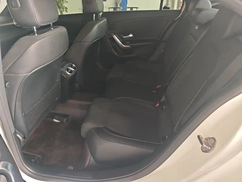 Mercedes-Benz A-Class 2020 — фото 17