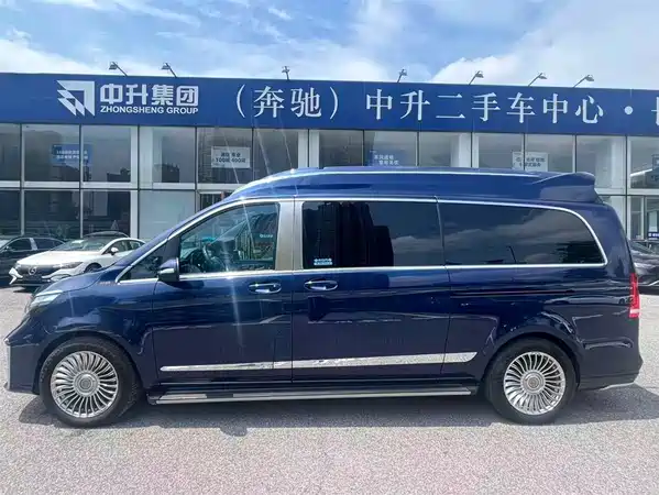 Mercedes-Benz V-Class 2026