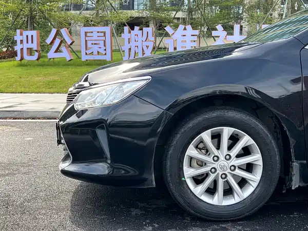 Toyota Camry 2016