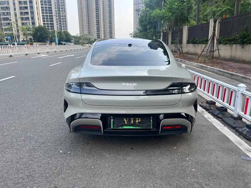 Xiaomi SU7 2025 — фото 9