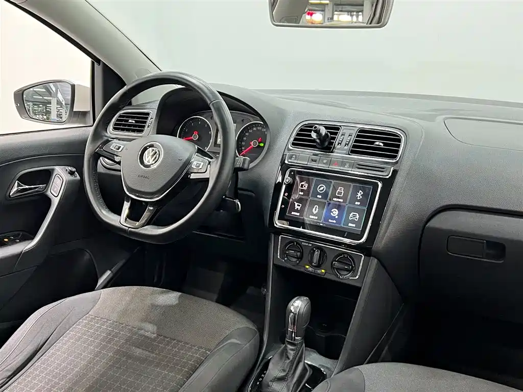 Volkswagen Polo 2019 — фото 12