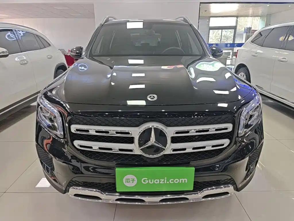 Mercedes-Benz GLB 2023