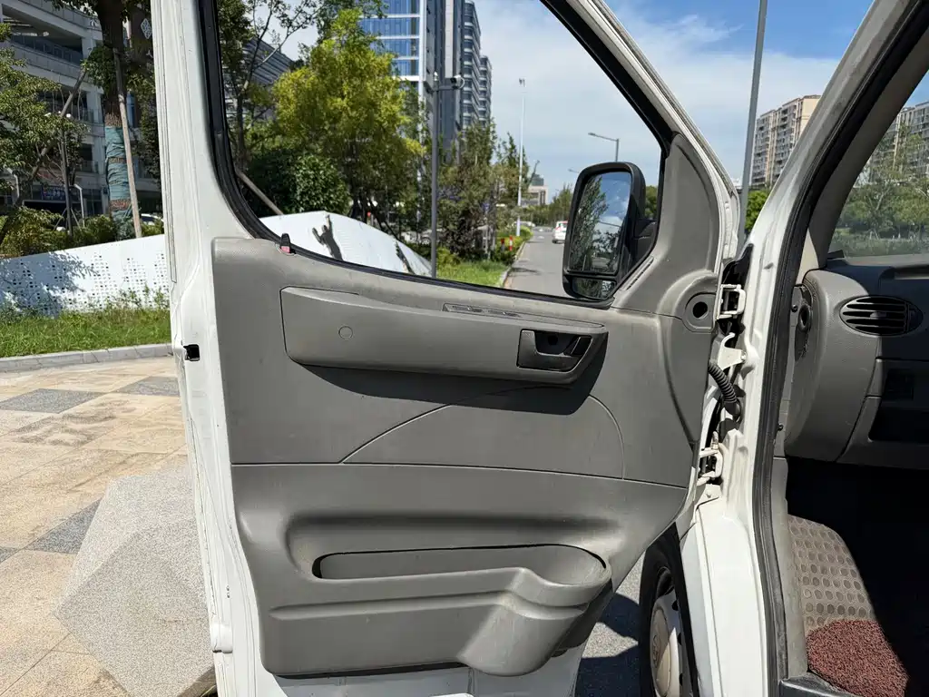 Maxus V80 2016