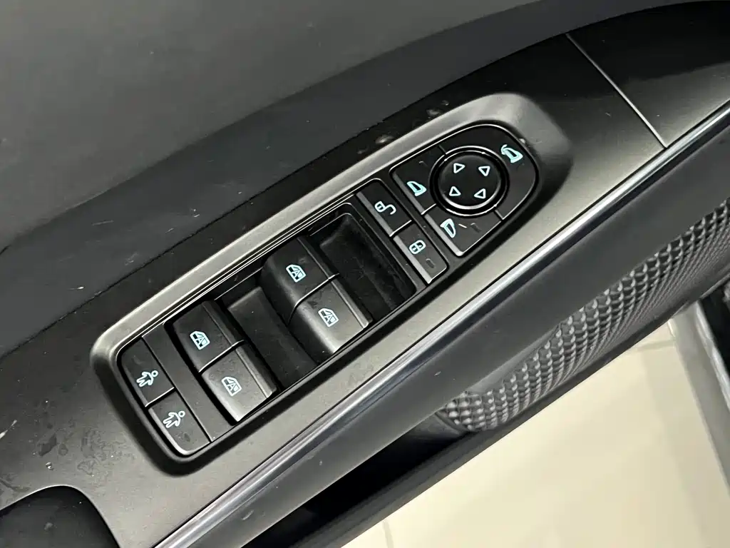 BYD Seal 2026 — фото 15