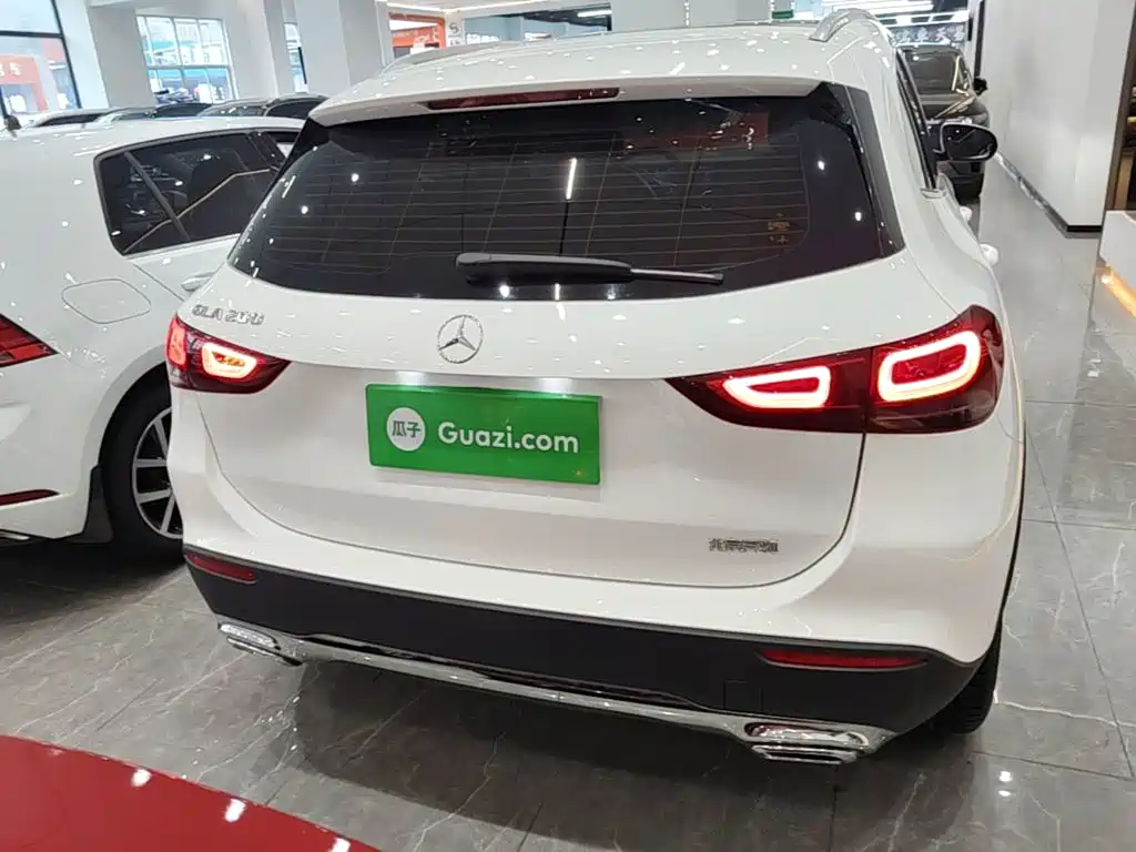 Mercedes-Benz GLA 2023