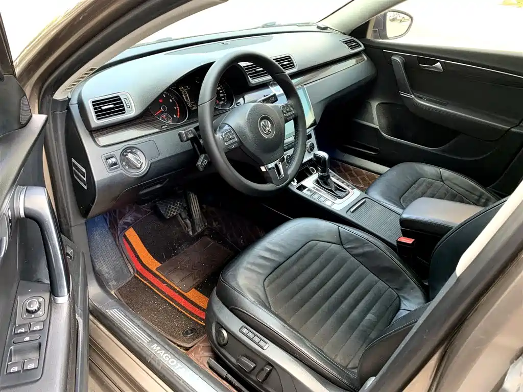 Volkswagen Magotan 2013