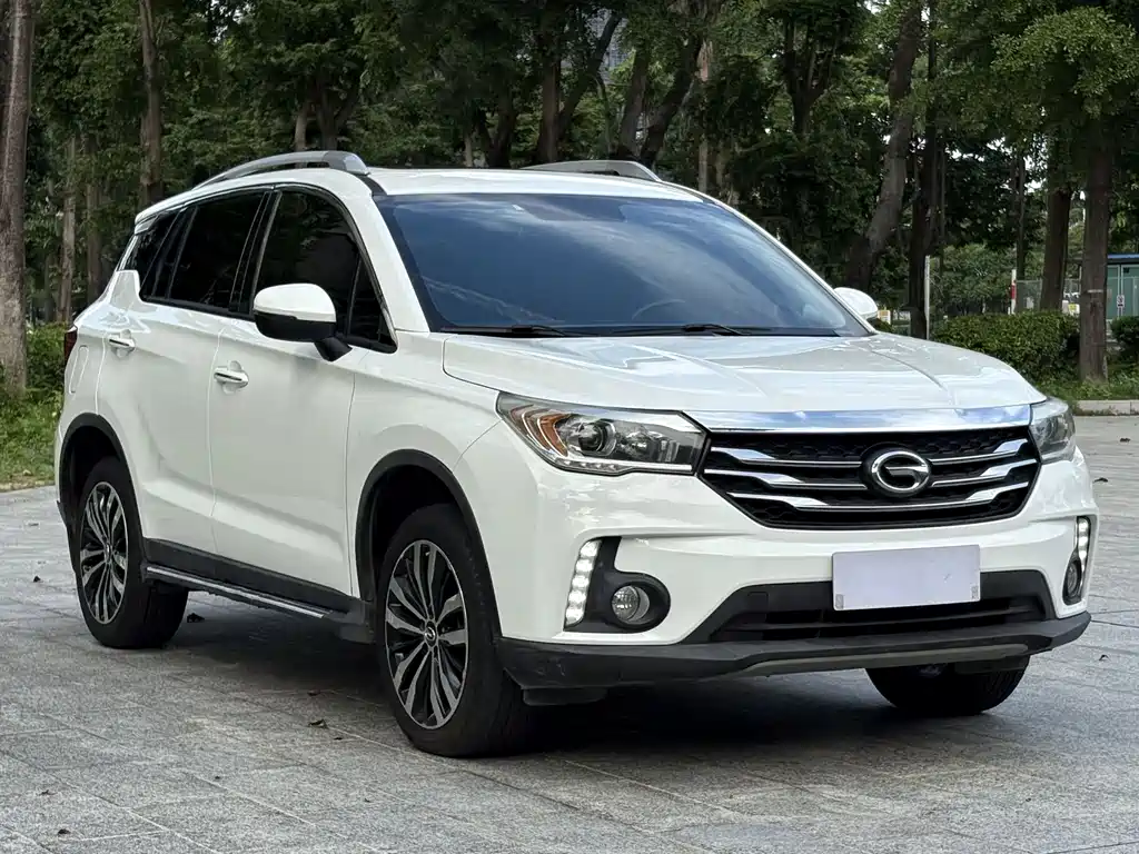 GAC Motor Trumpchi GS4 2015
