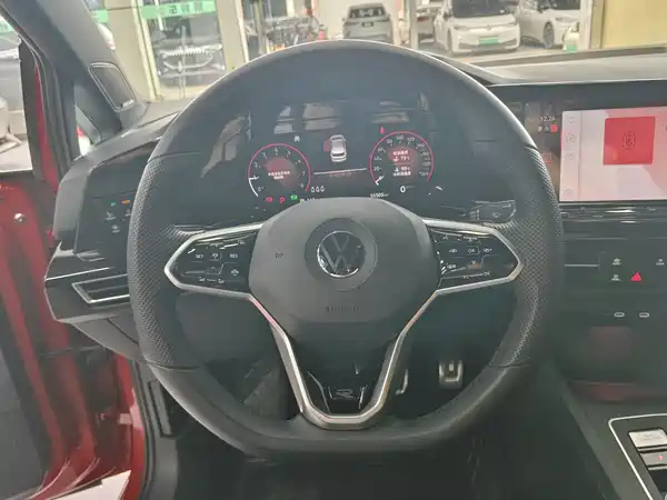 Volkswagen Golf 2022