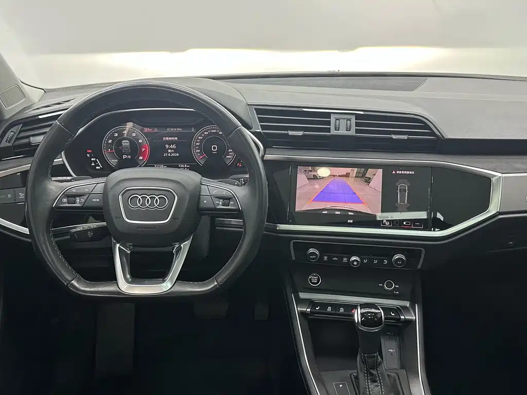 Audi Q3 2023 — фото 10