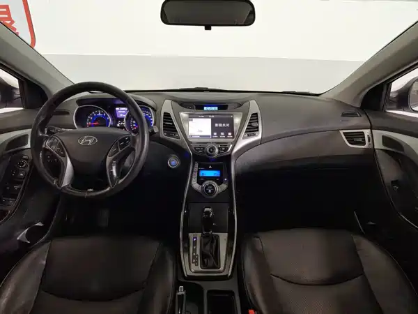 Hyundai Elantra Langdong 2016
