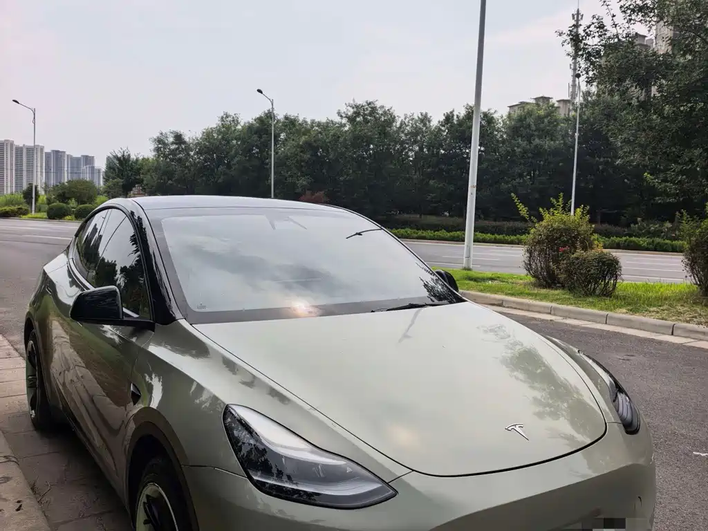 Tesla Model Y 2022 — фото 4