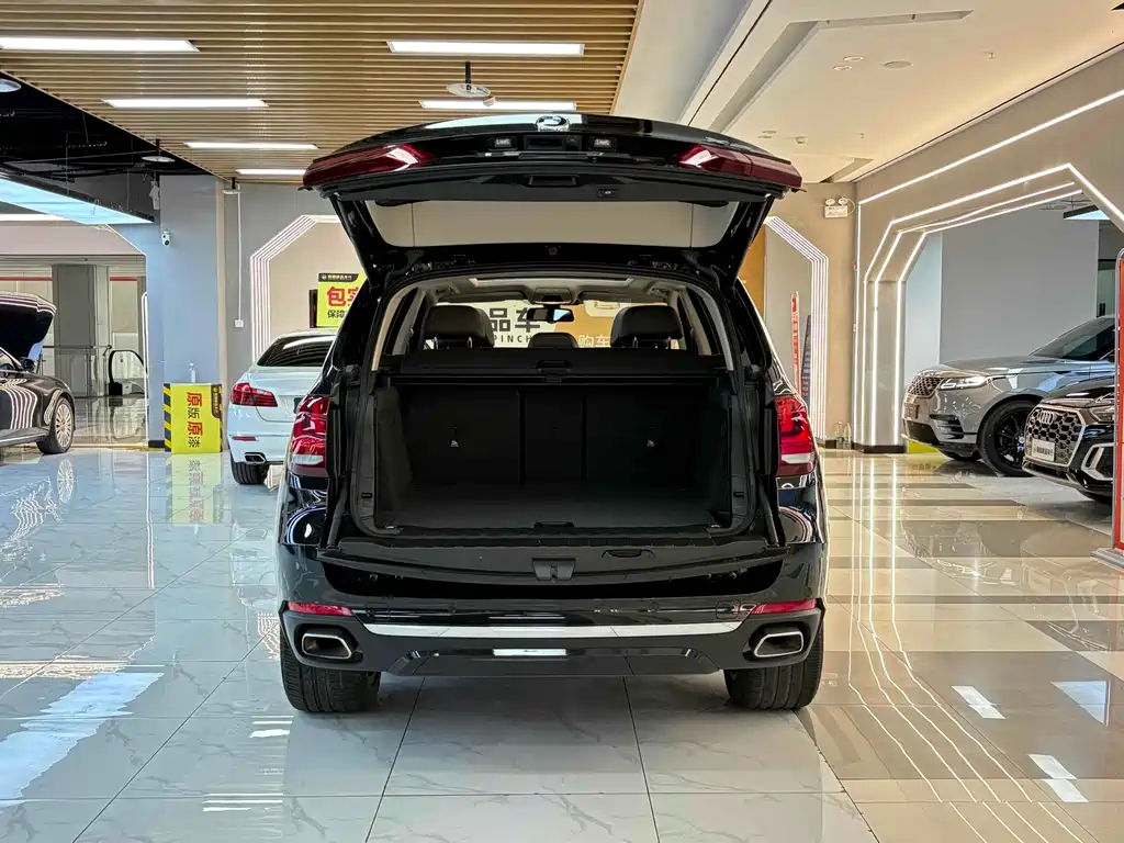 BMW X5 2018 — фото 18