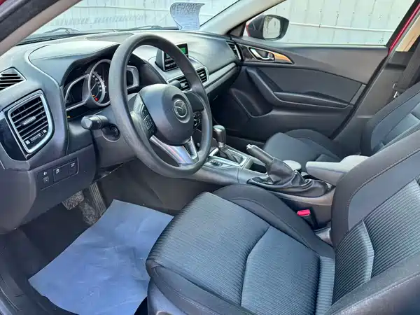 Mazda 3 Axela 2016