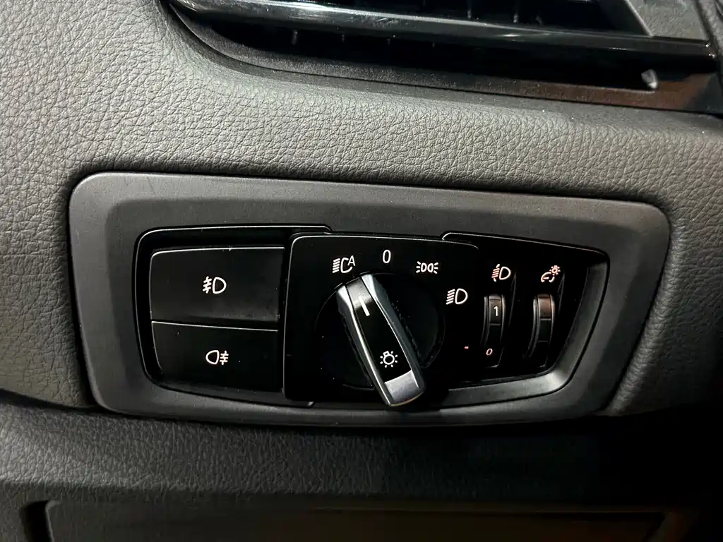 BMW 2 Series Gran Tourer 2015 — фото 16