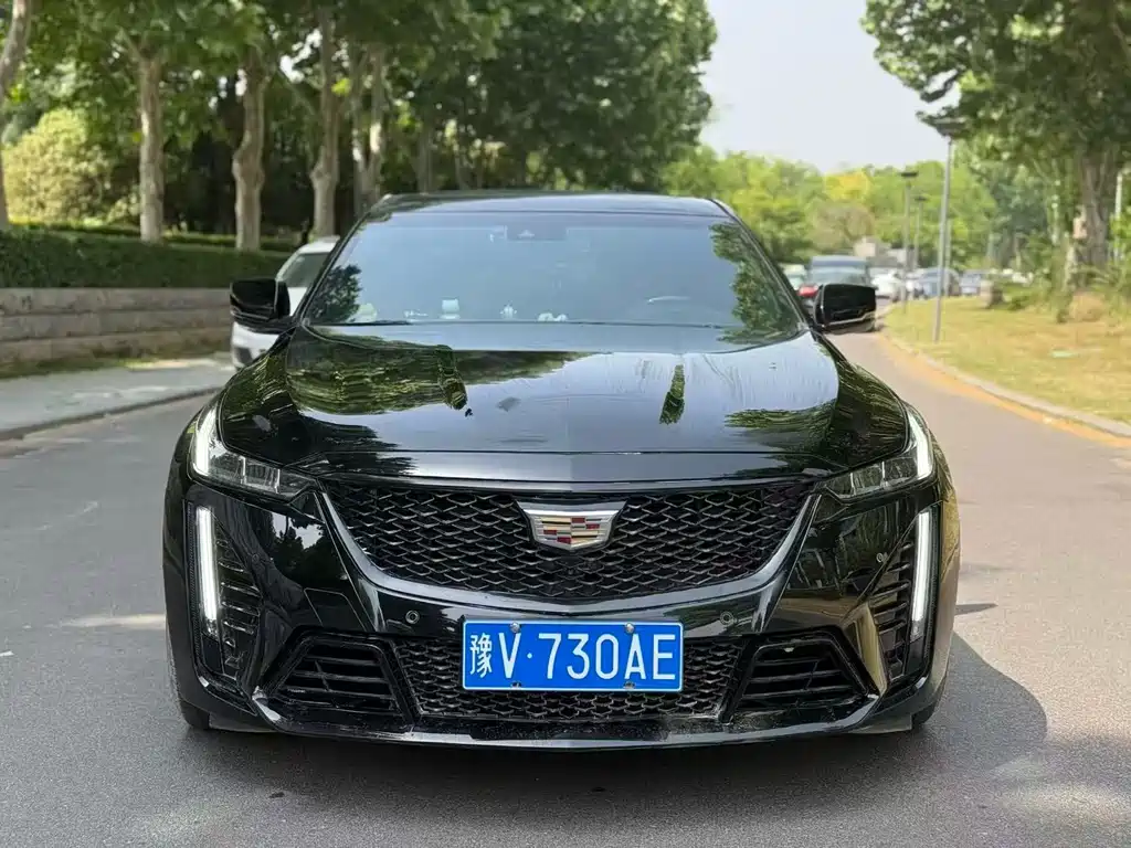 Cadillac CT5 2023 — фото 2