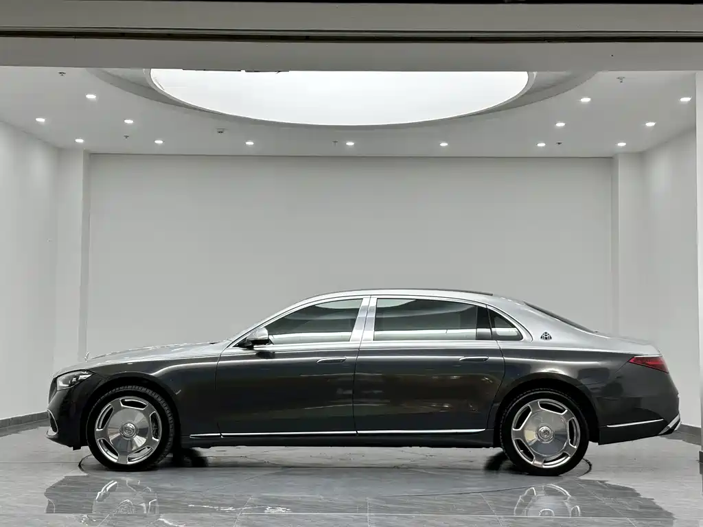 Mercedes-Benz Maybach S-Class 2025 — фото 2