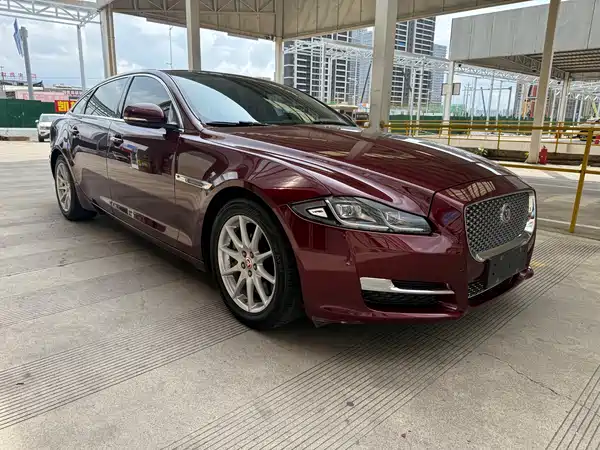 Jaguar XJ 2018