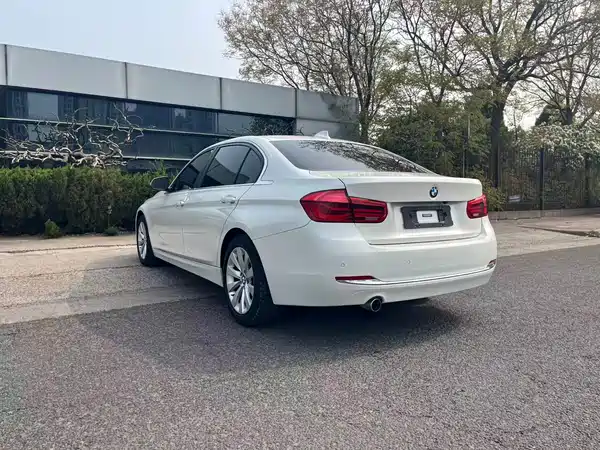 BMW 3 Series 2017