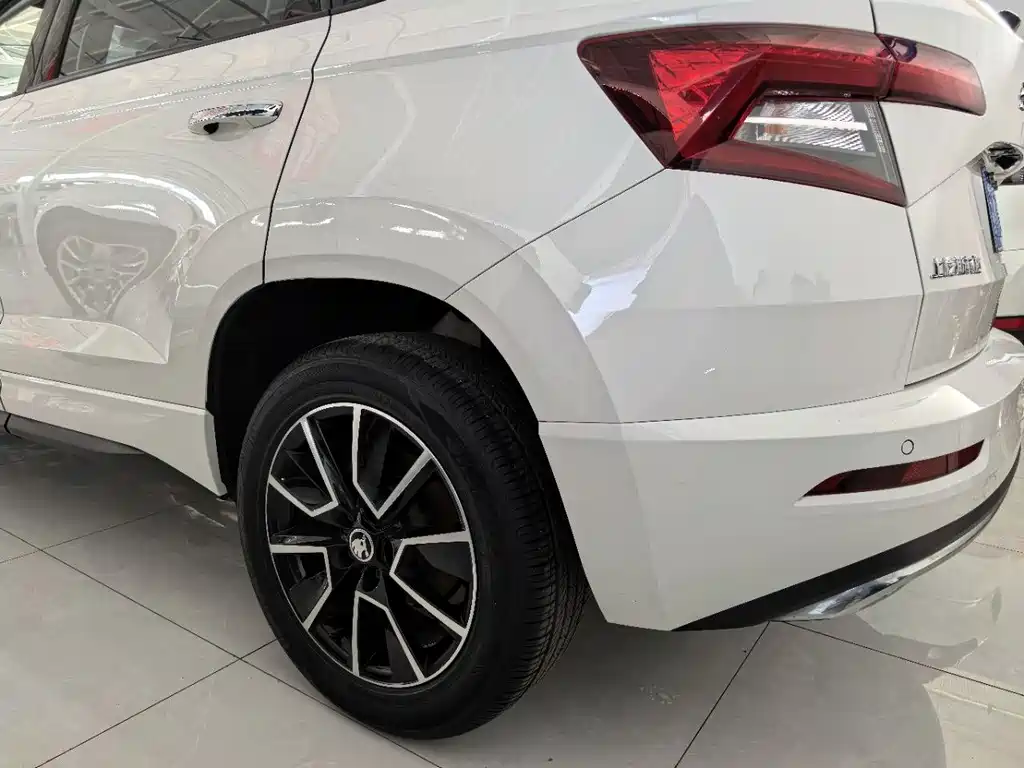 Skoda Karoq 2022 — фото 12