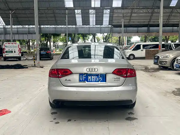 Audi A4L 2011