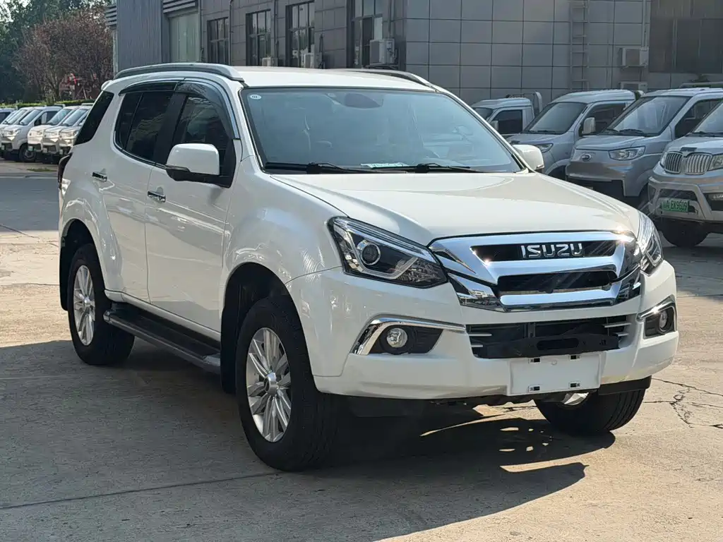 Isuzu Mu-X Shepherd 2022 — фото 3