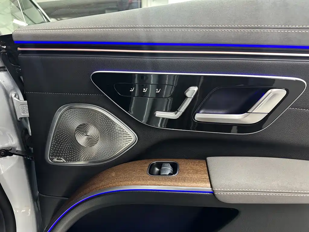 Mercedes-Benz EQS 2023 — фото 22