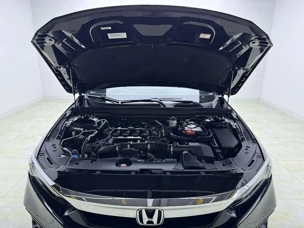 Honda Accord 2021 — фото 15