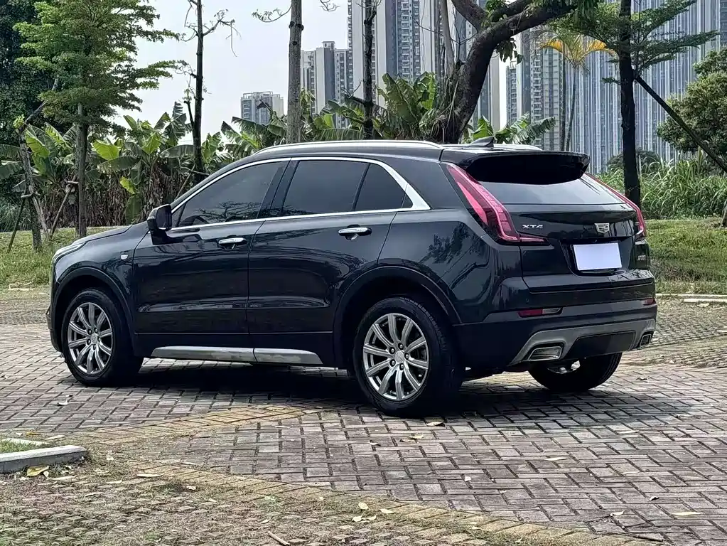 Cadillac XT4 2019 — фото 7