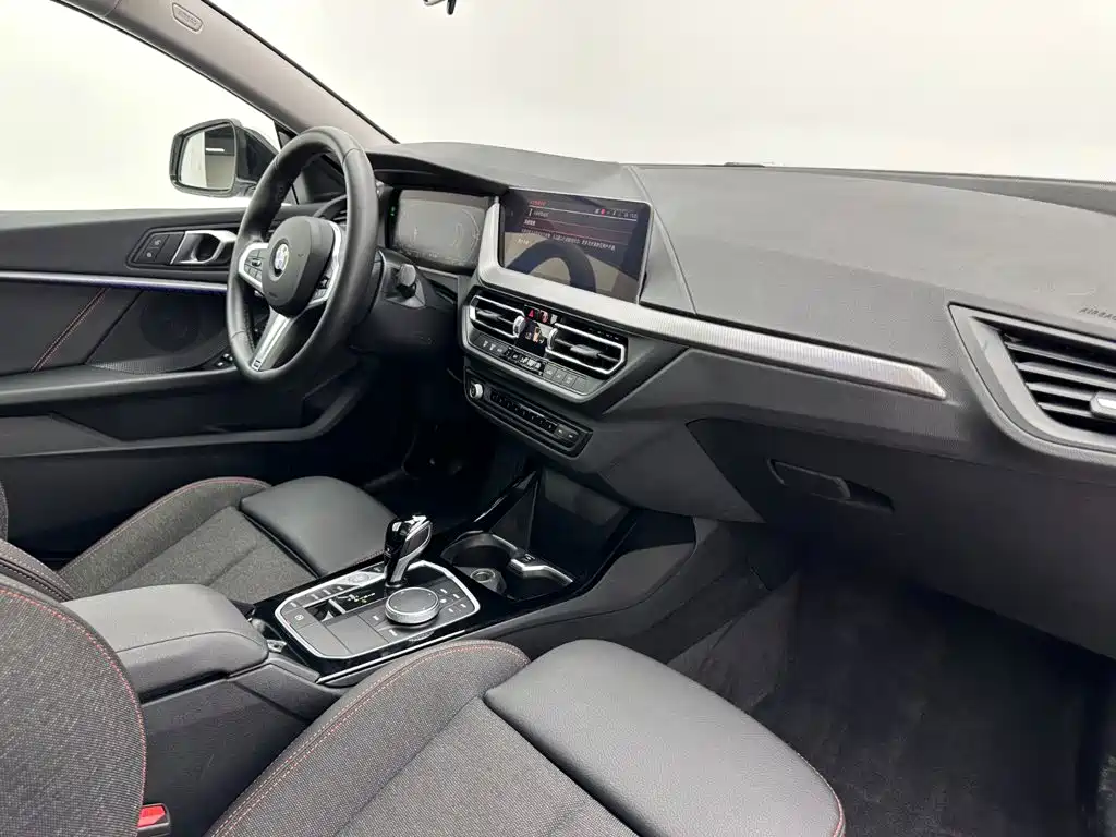 BMW 2 Series 2024 — фото 17