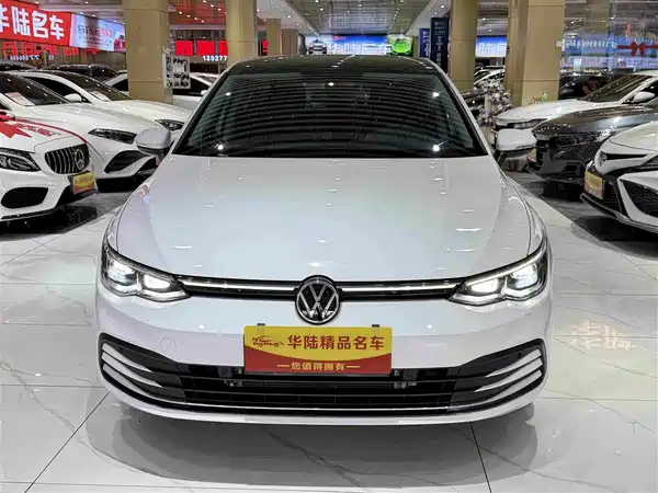 Volkswagen Golf 2022