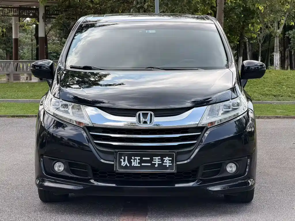 Honda Odyssey 2017 — фото 2