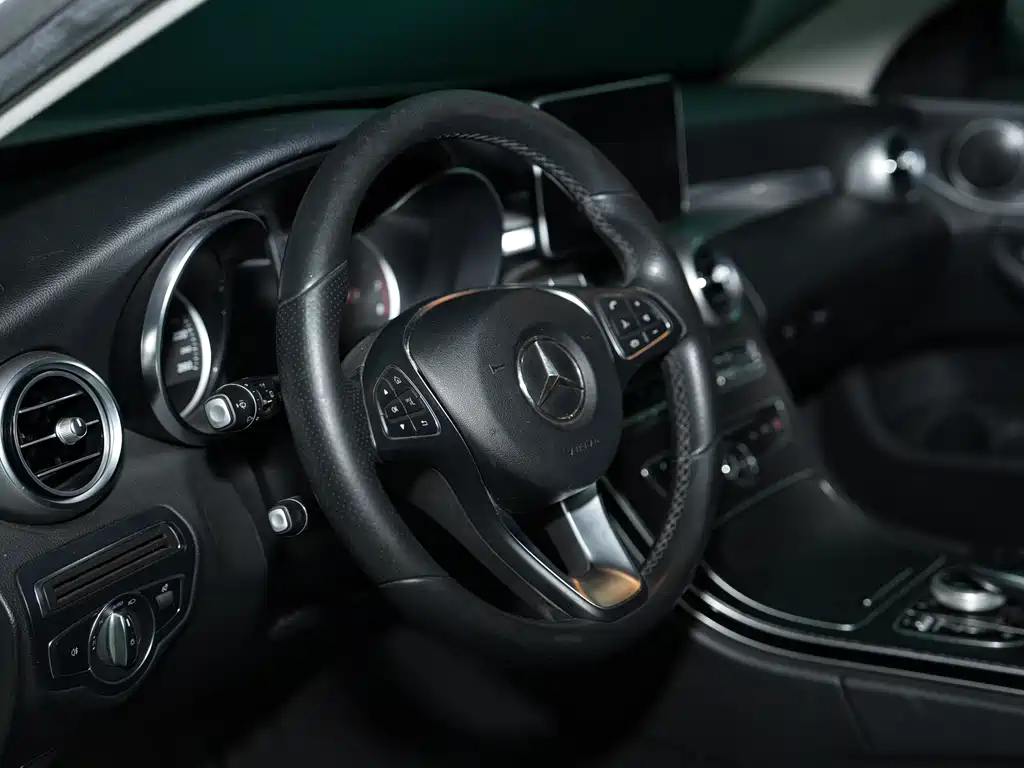 Mercedes-Benz C-Class 2018 — фото 12