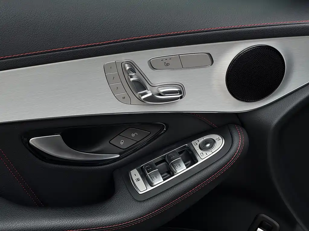Mercedes-Benz GLC AMG 2022 — фото 16