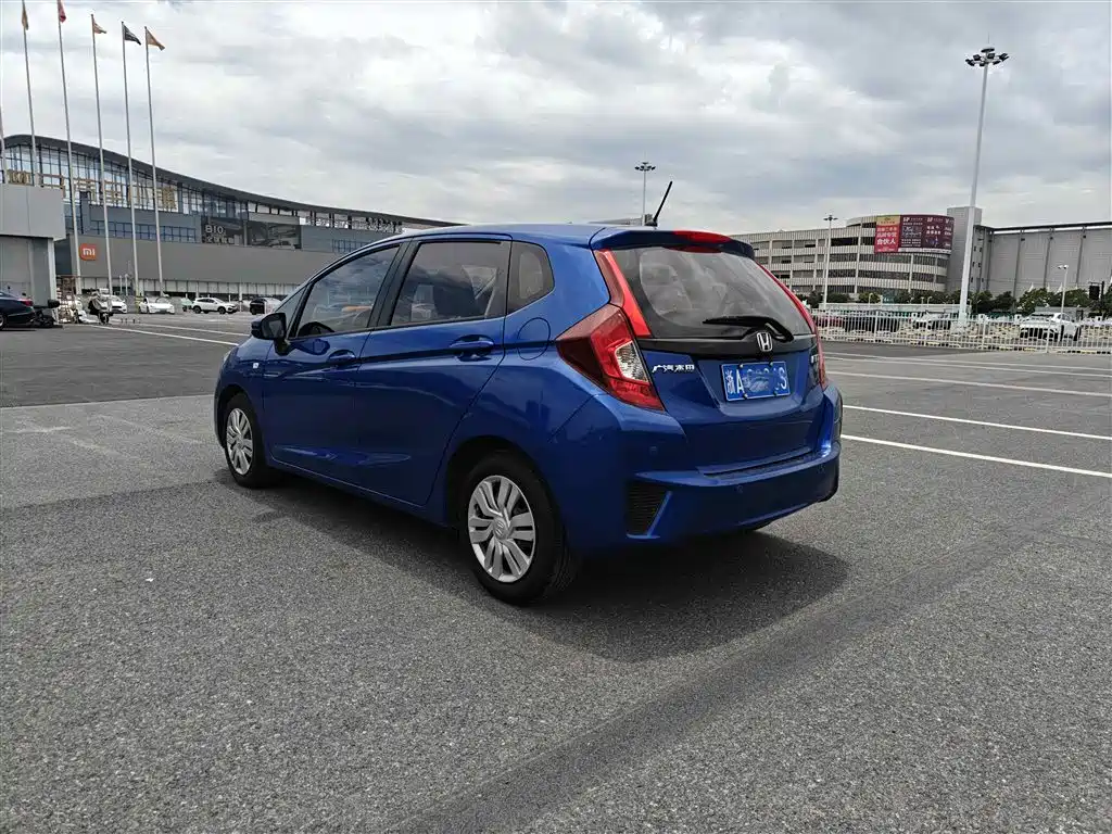 Honda Fit 2018 — фото 2