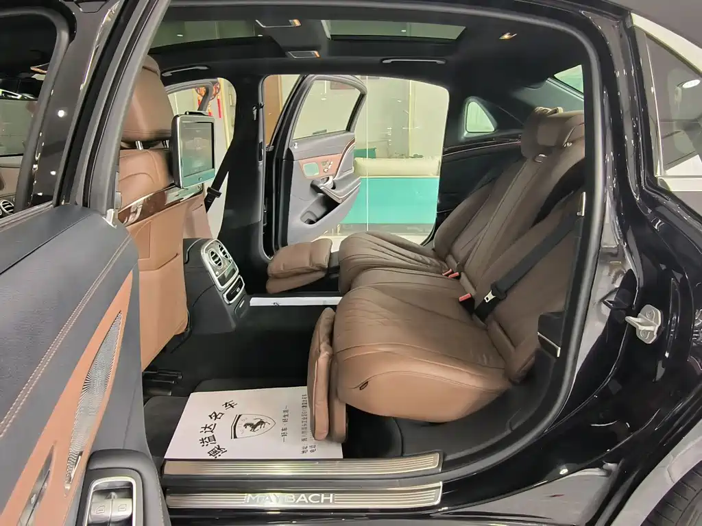 Mercedes-Benz Maybach S-Class 2017 — фото 13