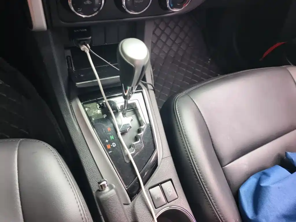 Toyota Corolla 2018 — фото 11