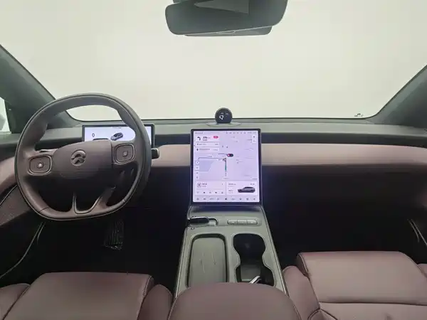 NIO ET5T 2024