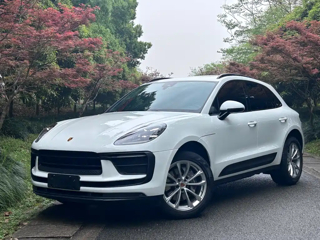 Porsche Macan 2022 — фото 1