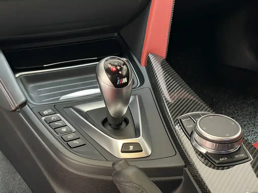 BMW M4 2020 — фото 15