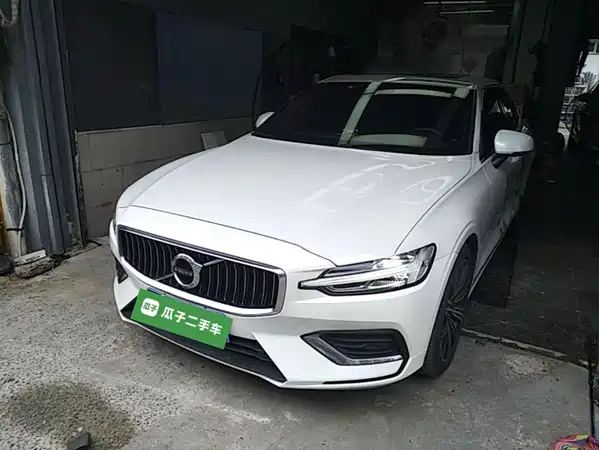 Volvo S60 2021