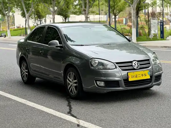 Volkswagen Sagitar 2011