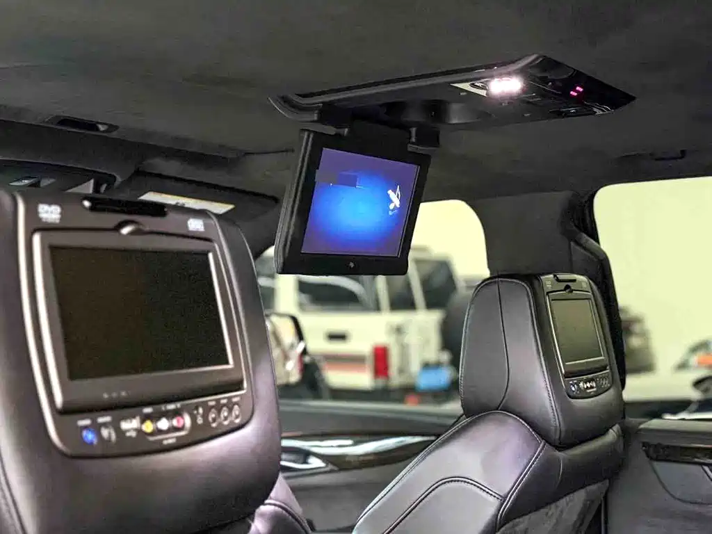 Cadillac Escalade 2018 — фото 14