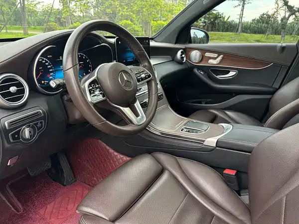 Mercedes-Benz GLC 2021