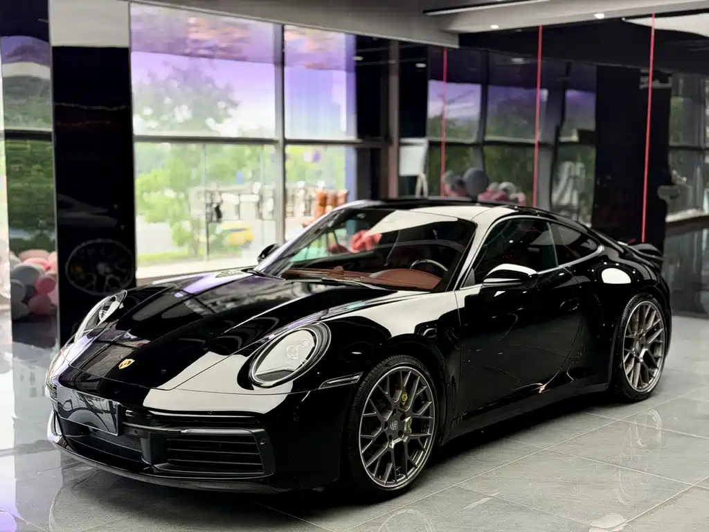 Porsche 911 2021