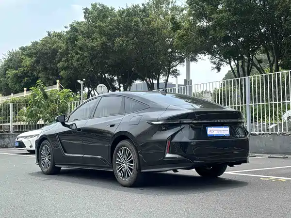 Lexus ES 2026