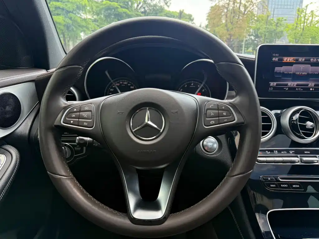 Mercedes-Benz GLC 2018 — фото 10