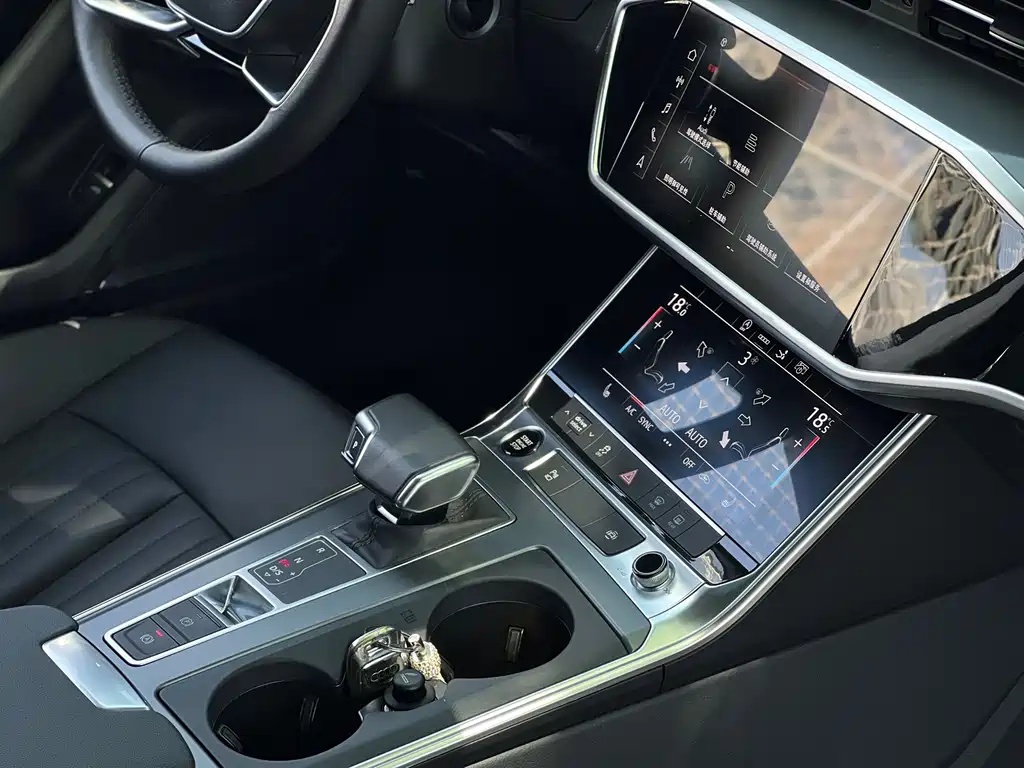 Audi A7 2021 — фото 13