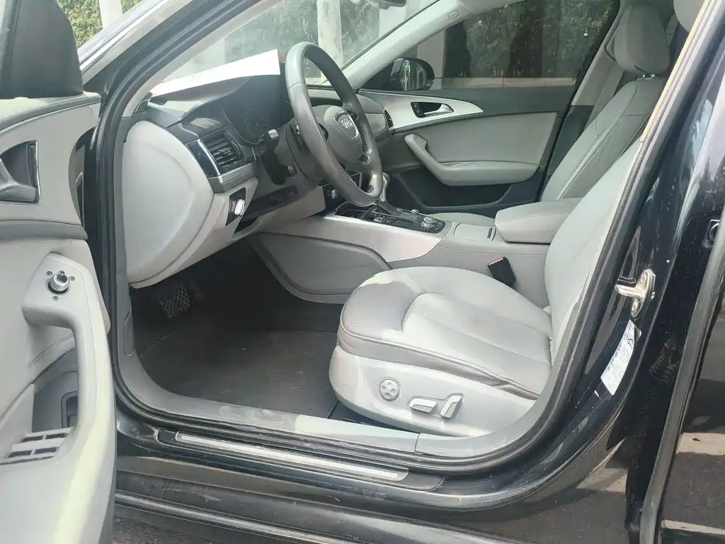 Audi A6L 2013