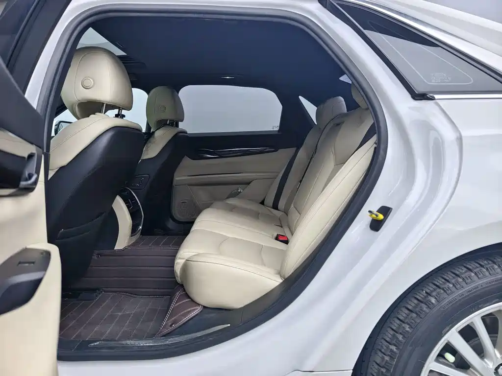Cadillac CT6 2020 — фото 15